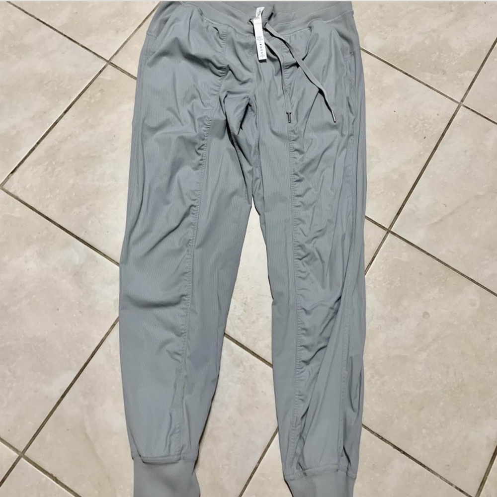 Gray lululemon joggers
